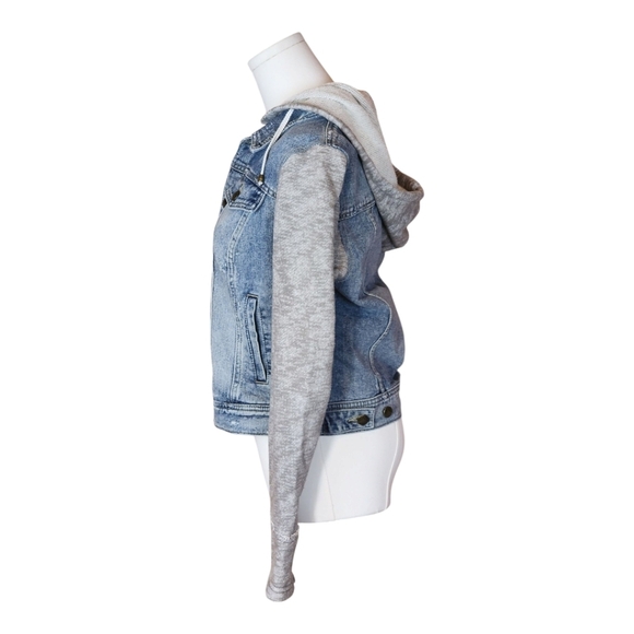 Free People Hooded Denim Jacket 100% Cotton Distressed Removable Hood Size M - Picture 5 of 9